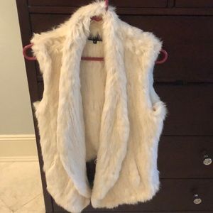 JUNE cream rabbit fur vest